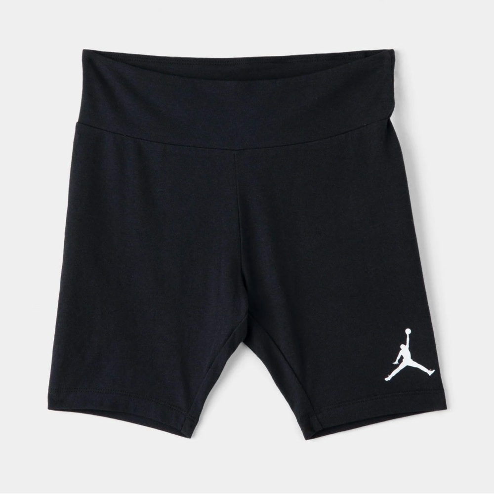 5/25$ ✨ Jordan Short